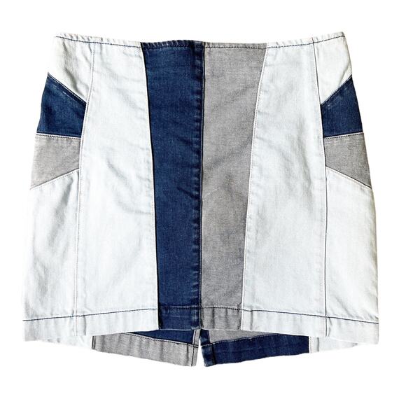 Vintage 90s Guess Los Angeles Patchwork Denim Mini Skirt - Picture 1 of 5